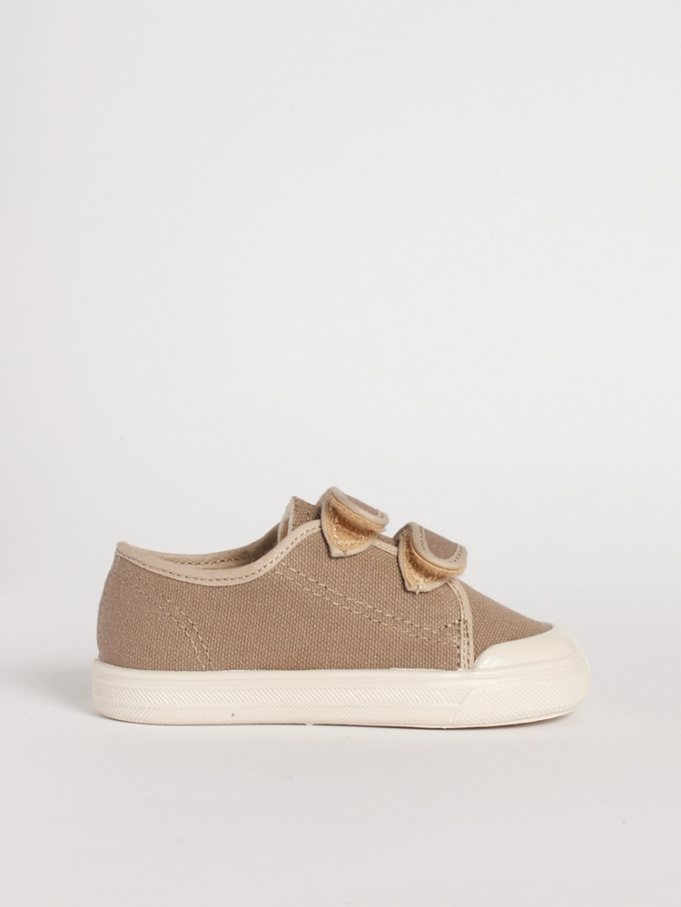 Scarpa primi passi estiva con strappo modello Dondi in cotone taupe vista laterale.