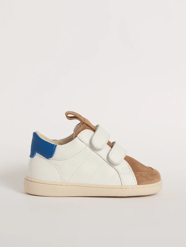 Scarpa sportiva primi passi bambino modello Paleari Barberini in vera pelle con puntale scamosciato vista laterale
